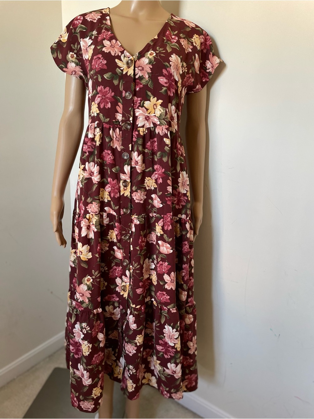 Women’s blu pepper Girls' Burgundy Floral Short-Sleeve Top Size M